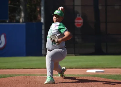 Hawaii advances to BRWS title game